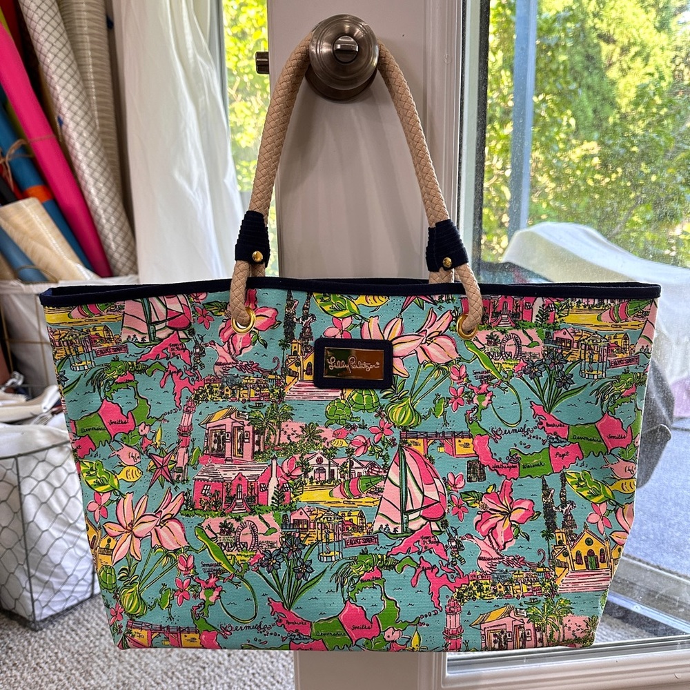 Limited edition Lilly Pulitzer Bermuda Tote.